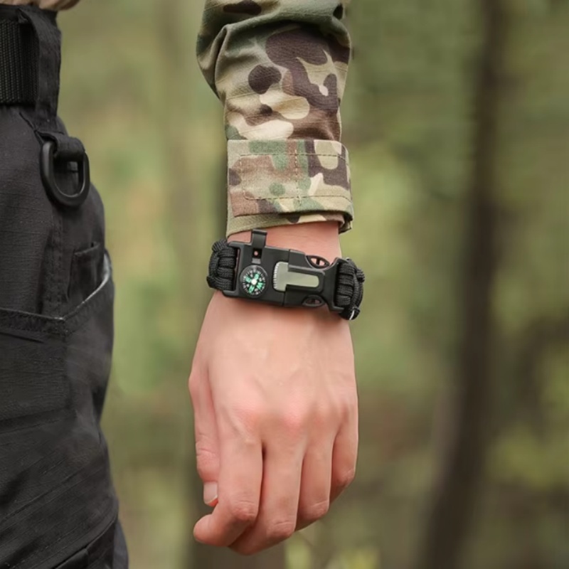 3‑in‑1 Paracord Survival Brace - огляд і ціна Paracord Survival Bracelet