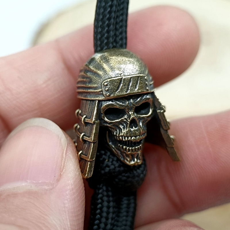 Ninja Skull Head Brass Knife B - огляд і ціна Paracord Survival Bracelet