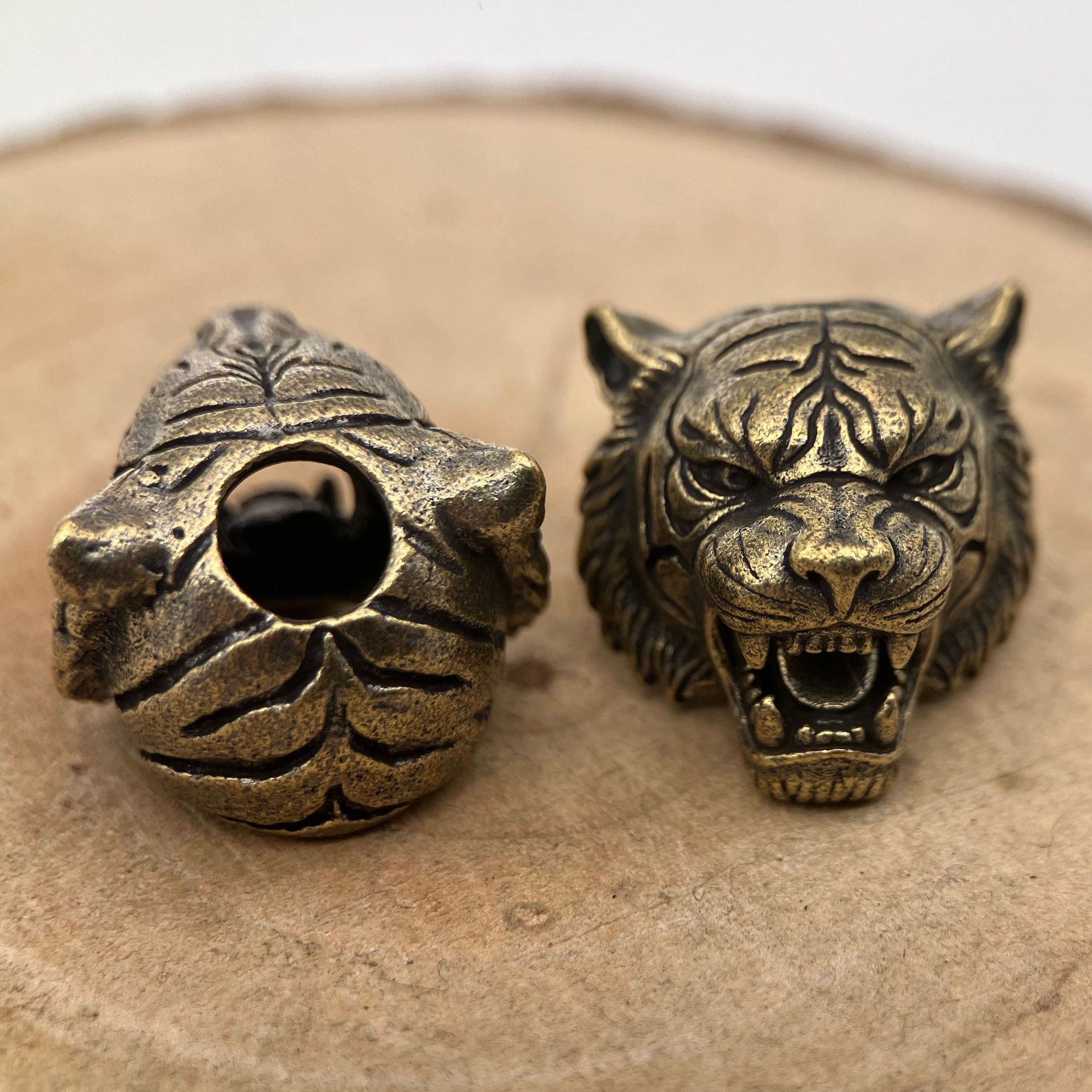 Tiger Head Brass Knife Beads E - огляд і ціна Paracord Survival Bracelet